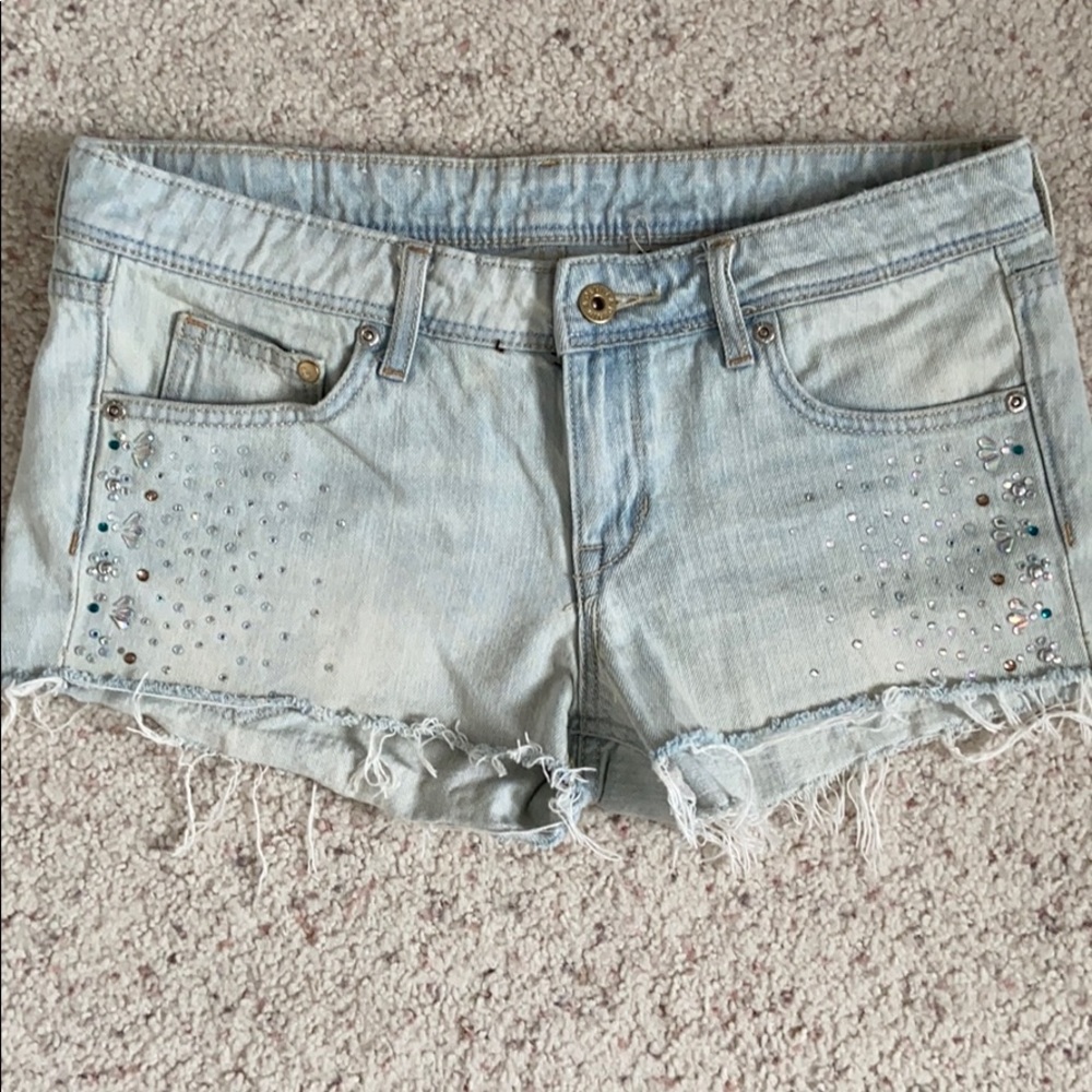 😜😜🎉🎉Beautiful Light Wash H &M Denim Shorts